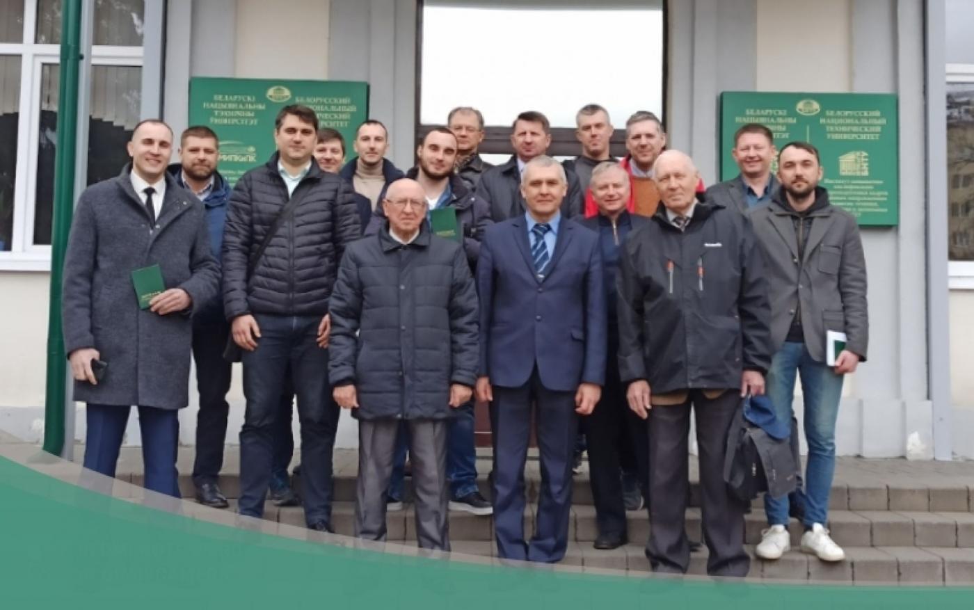 В МИПК и ПК состоялось вручение дипломов по специальности переподготовки «Промышленное и гражданское строительство»